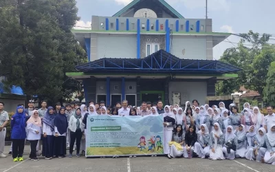 Tim Geofisika UNDIP Kenalkan Instrumen Pengamatan Cuaca Dalam Rangka Peningkatan Literasi Mitigasi Bencana Hidrometeorologi kepada Siswa SMA