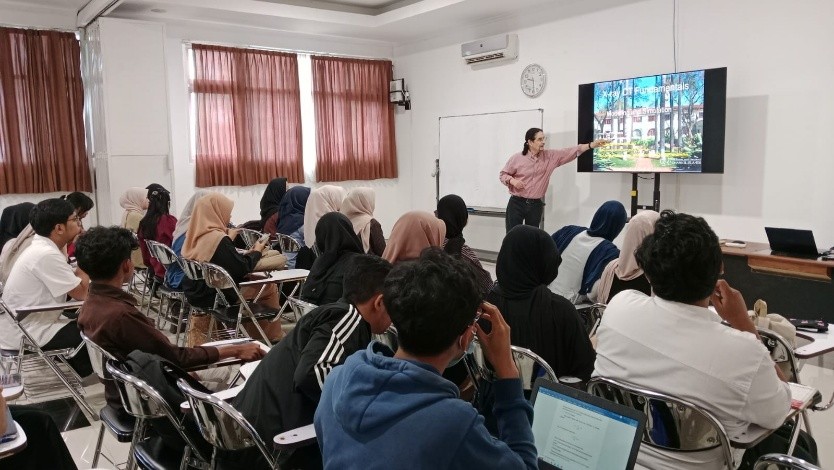 UNDIP Physics Department Holds ‘UNDIP Global Classroom’, Discusses X-ray CT Developments